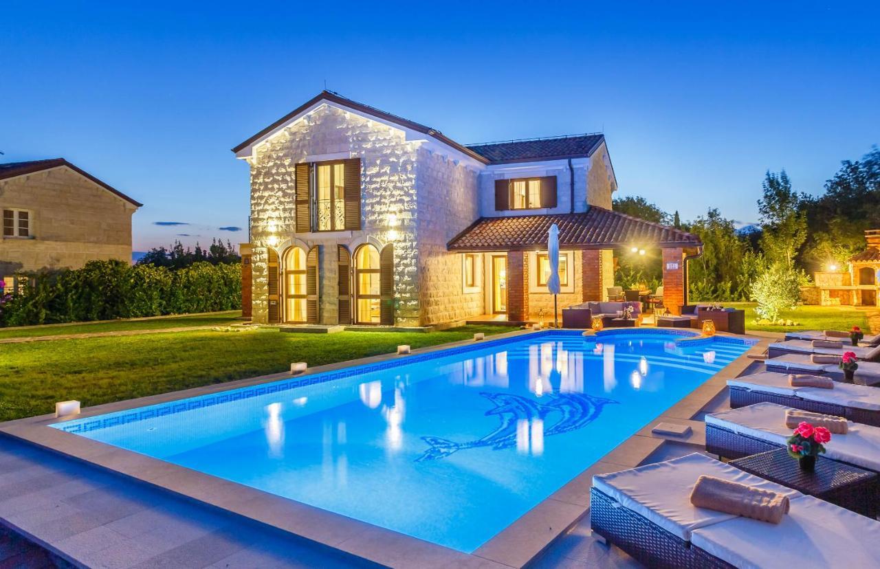 Kras Villa Kamenica מראה חיצוני תמונה