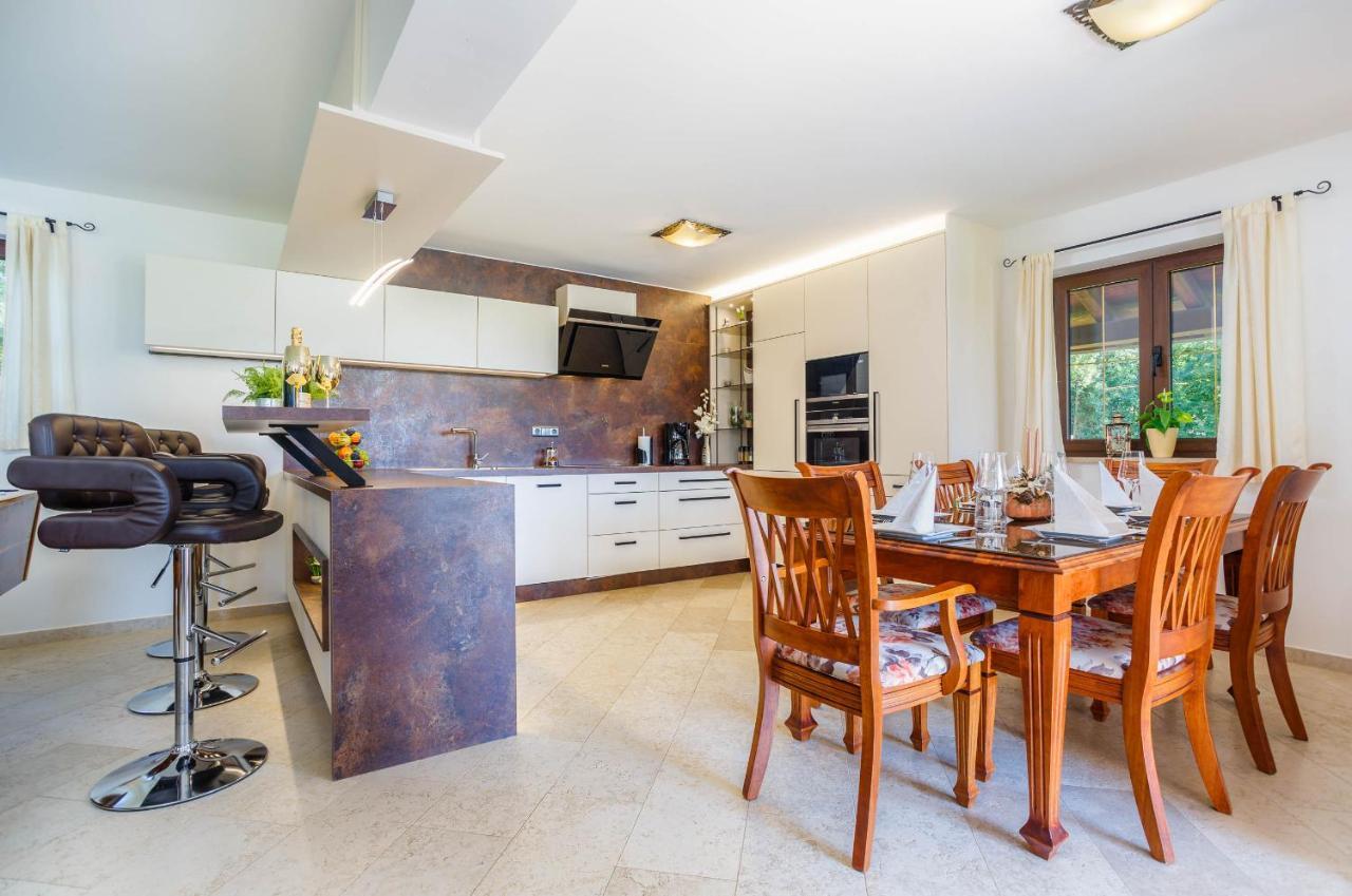 Kras Villa Kamenica מראה חיצוני תמונה