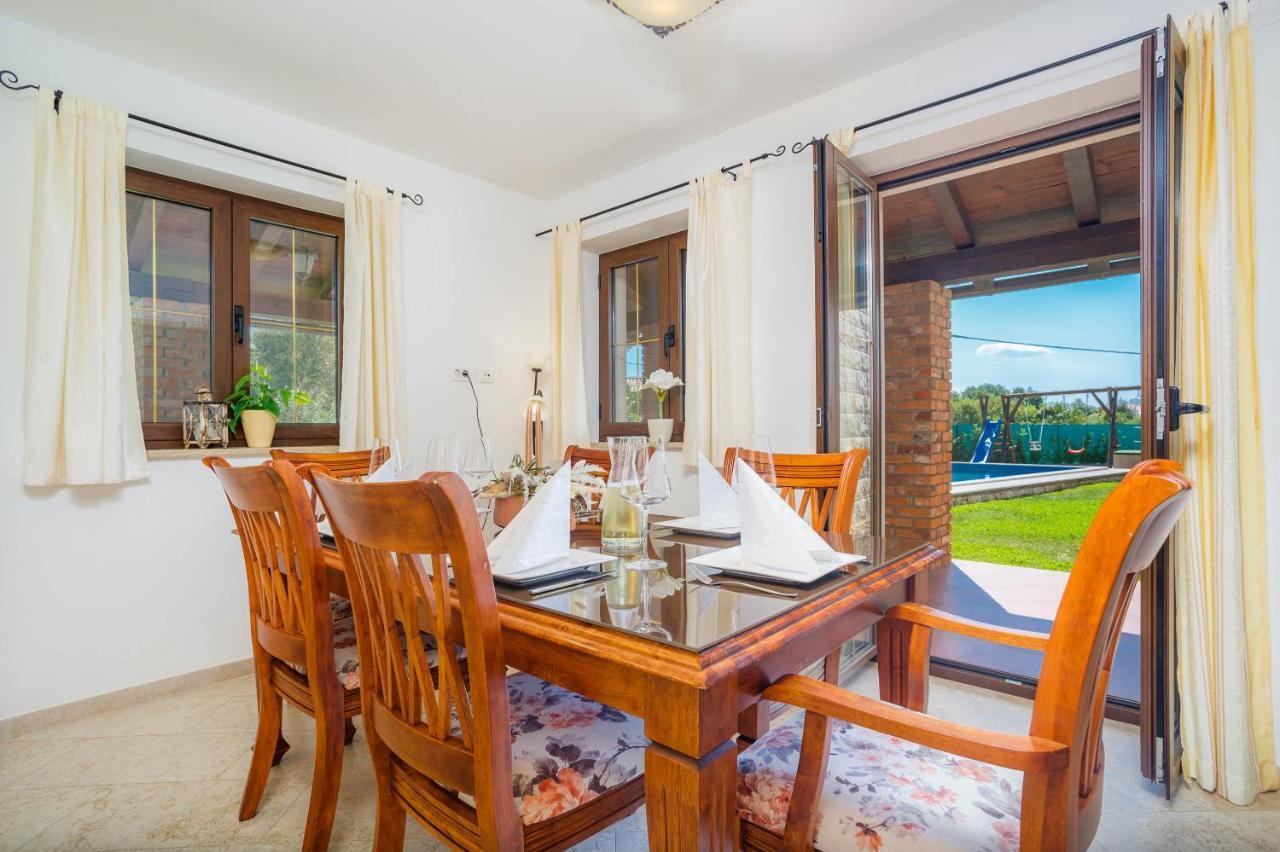 Kras Villa Kamenica מראה חיצוני תמונה