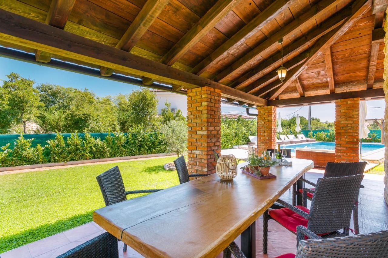 Kras Villa Kamenica מראה חיצוני תמונה
