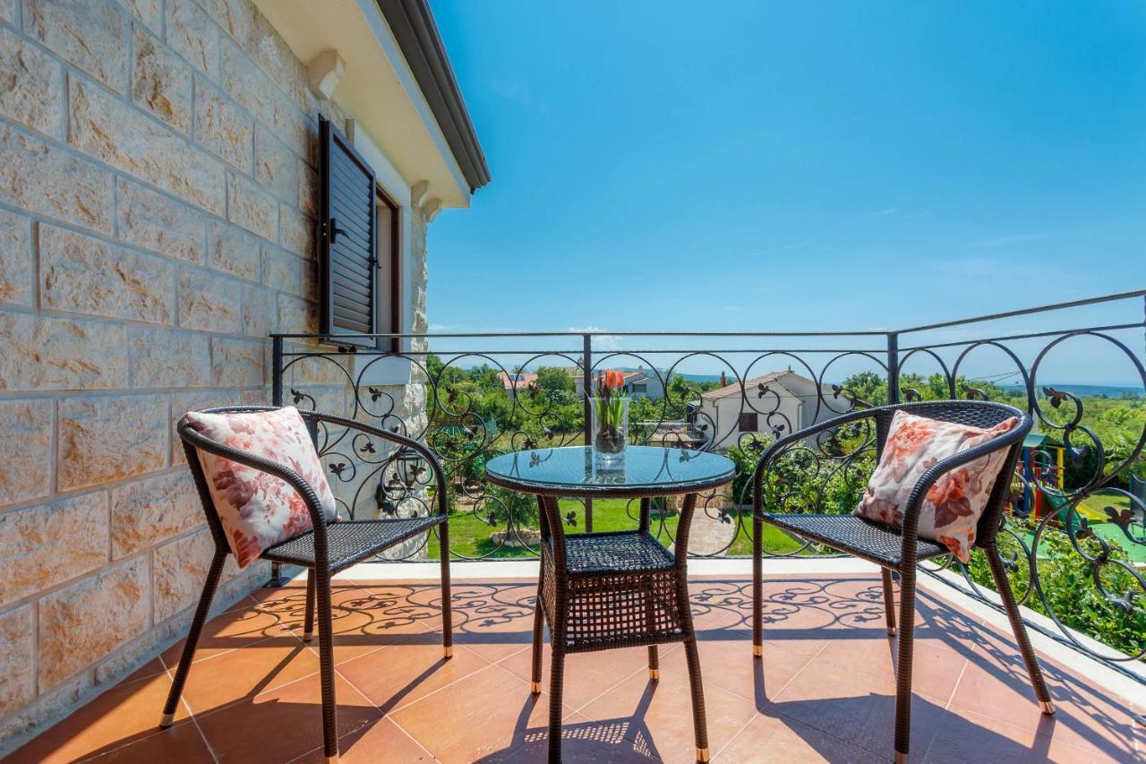 Kras Villa Kamenica מראה חיצוני תמונה