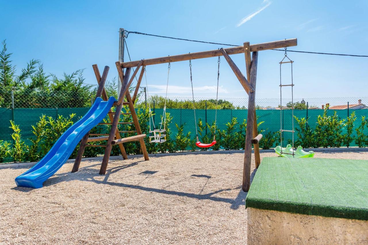Kras Villa Kamenica מראה חיצוני תמונה