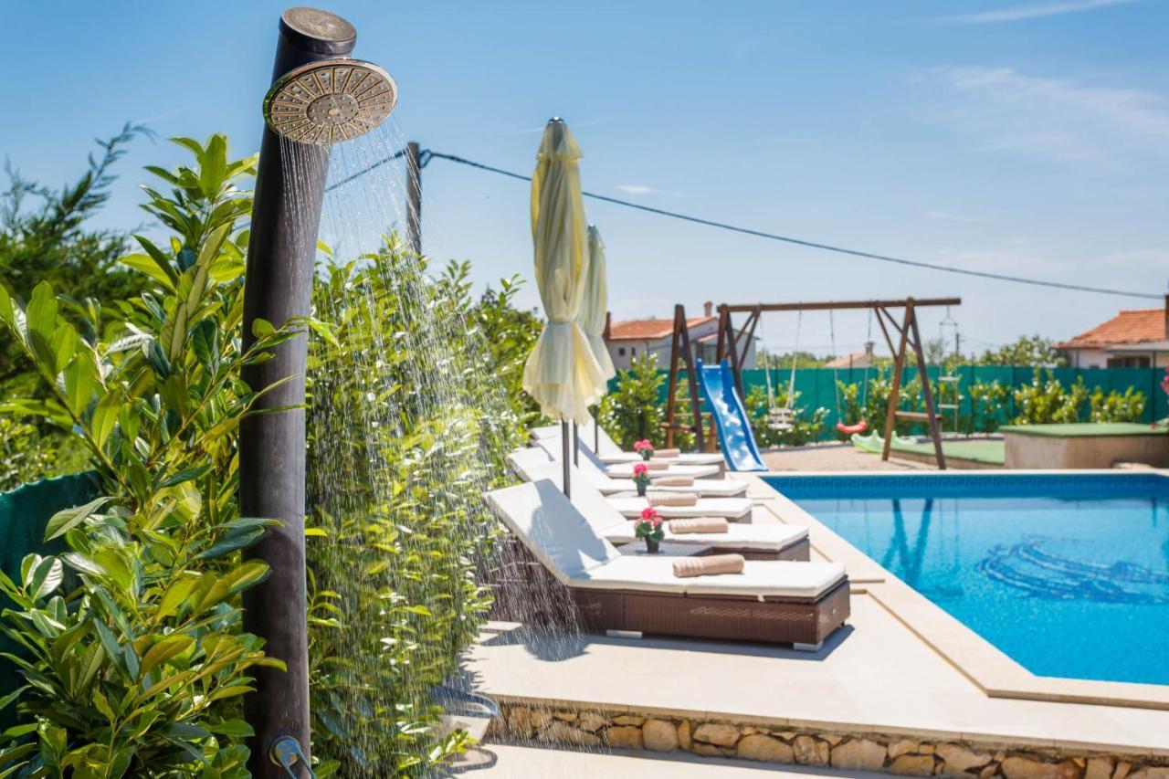 Kras Villa Kamenica מראה חיצוני תמונה